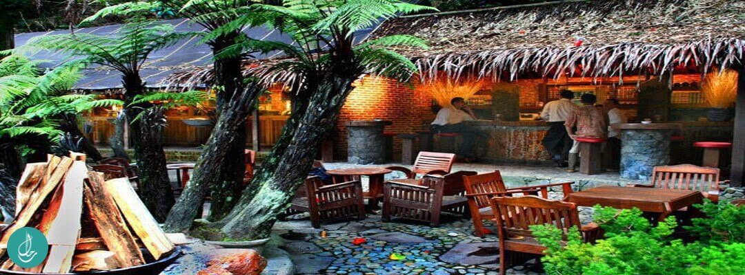 مطعم كامبونق داون Restoran Kampung Daun